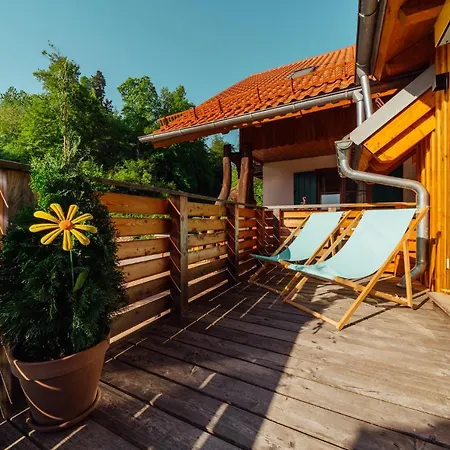 Feriennest Apartment *